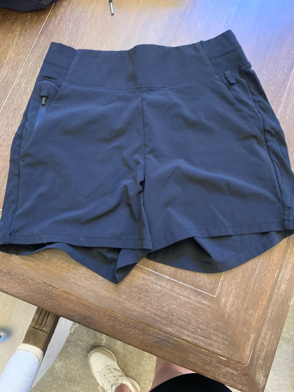 Black Athleta pocket shorts 0